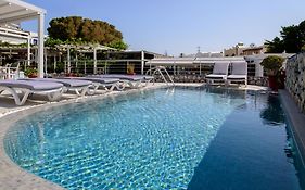 Akis Hotel